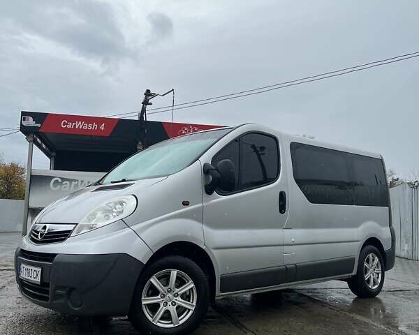 Опель Виваро 2008 в Стрые на Automoto.ua Серый Опель Виваро, объемом двигателя 2 л и пробегом 325 тыс. км за 9900 $, фото 7 на Automoto.ua