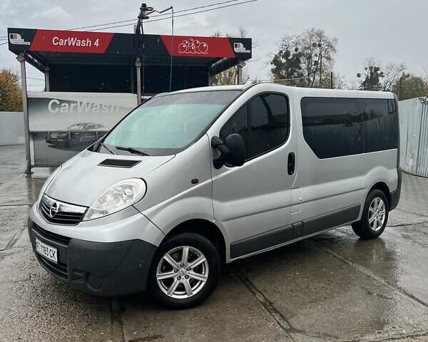 Опель Виваро 2008 в Стрые на Automoto.ua Серый Опель Виваро, объемом двигателя 2 л и пробегом 325 тыс. км за 9900 $, фото 6 на Automoto.ua