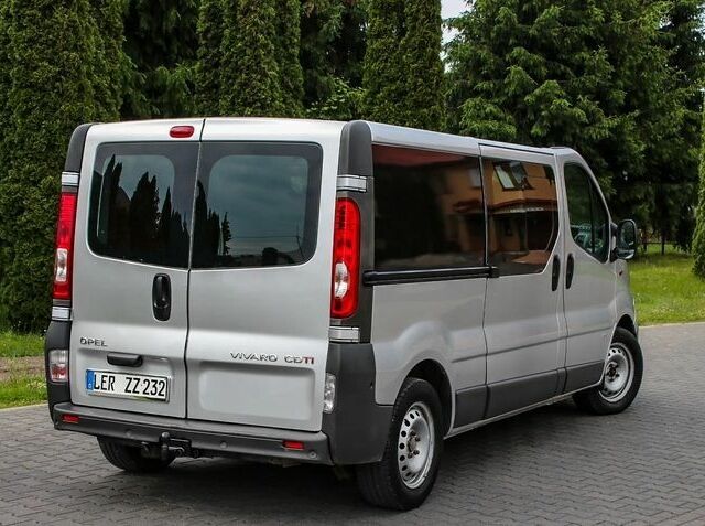 Серый Опель Виваро, объемом двигателя 2.5 л и пробегом 261 тыс. км за 7100 $, фото 18 на Automoto.ua