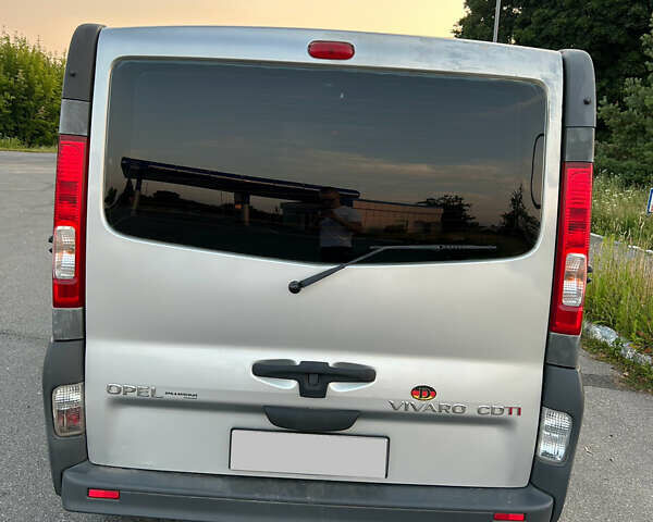 Серый Опель Виваро, объемом двигателя 2 л и пробегом 240 тыс. км за 7000 $, фото 11 на Automoto.ua