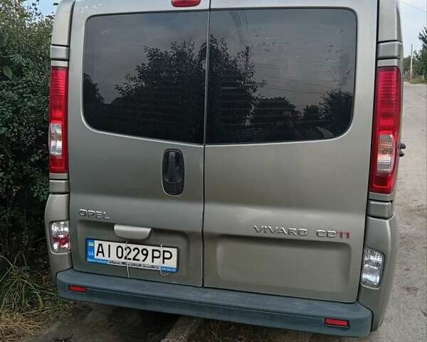 Серый Опель Виваро, объемом двигателя 2 л и пробегом 156 тыс. км за 10700 $, фото 14 на Automoto.ua