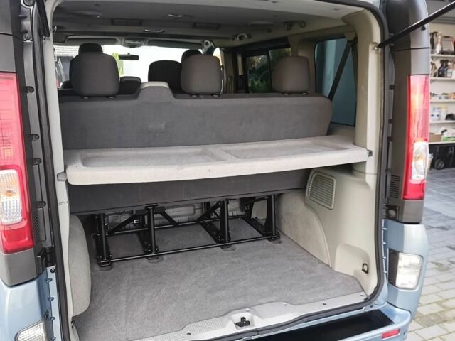 Сірий Опель Віваро, об'ємом двигуна 2 л та пробігом 216 тис. км за 7500 $, фото 19 на Automoto.ua