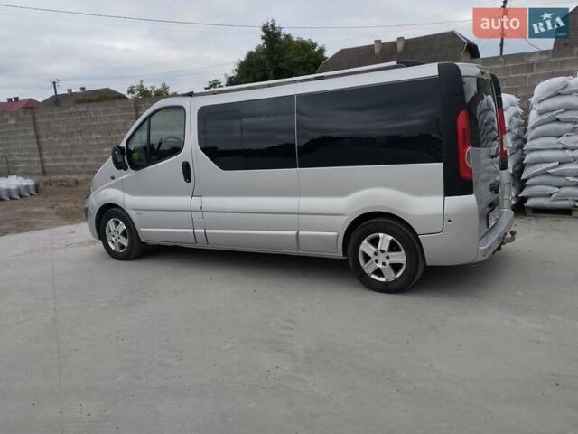 Сірий Опель Віваро, об'ємом двигуна 2.5 л та пробігом 248 тис. км за 13650 $, фото 22 на Automoto.ua