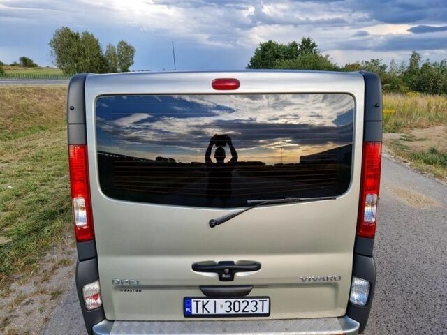 Сірий Опель Віваро, об'ємом двигуна 2 л та пробігом 256 тис. км за 7100 $, фото 14 на Automoto.ua