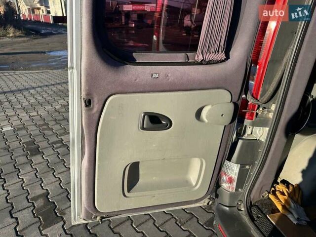 Серый Опель Виваро, объемом двигателя 2.46 л и пробегом 280 тыс. км за 10300 $, фото 8 на Automoto.ua