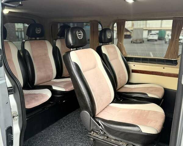 Сірий Опель Віваро, об'ємом двигуна 2.5 л та пробігом 317 тис. км за 11700 $, фото 13 на Automoto.ua