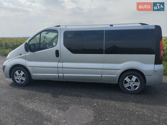 Сірий Опель Віваро, об'ємом двигуна 2.5 л та пробігом 248 тис. км за 13650 $, фото 18 на Automoto.ua