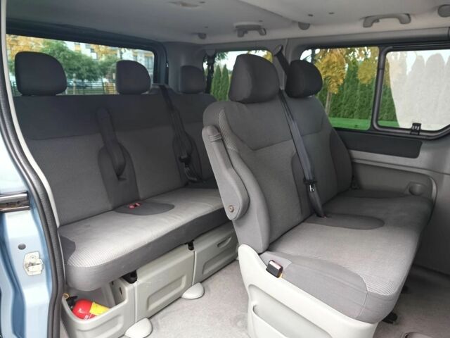 Сірий Опель Віваро, об'ємом двигуна 2 л та пробігом 216 тис. км за 7500 $, фото 17 на Automoto.ua