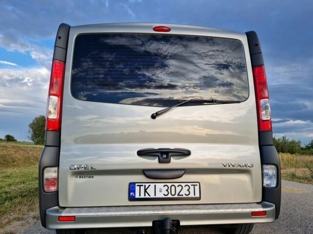 Серый Опель Виваро, объемом двигателя 2 л и пробегом 183 тыс. км за 7000 $, фото 7 на Automoto.ua