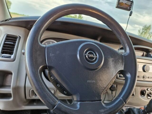 Серый Опель Виваро, объемом двигателя 2 л и пробегом 257 тыс. км за 8000 $, фото 15 на Automoto.ua