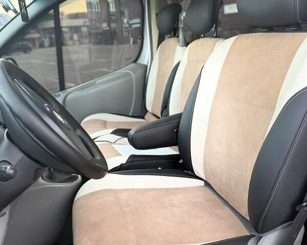 Сірий Опель Віваро, об'ємом двигуна 2.5 л та пробігом 317 тис. км за 11700 $, фото 10 на Automoto.ua