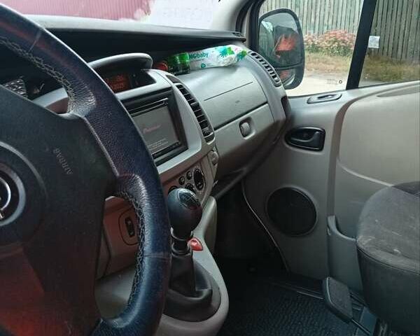 Серый Опель Виваро, объемом двигателя 2 л и пробегом 156 тыс. км за 10700 $, фото 8 на Automoto.ua