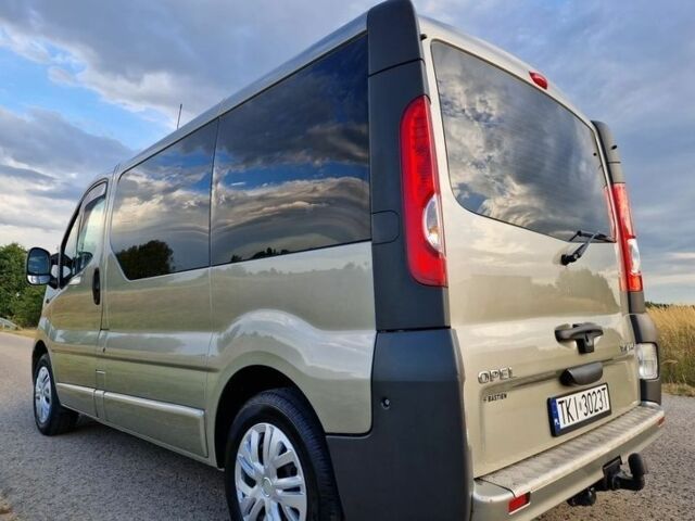 Серый Опель Виваро, объемом двигателя 2 л и пробегом 183 тыс. км за 7000 $, фото 6 на Automoto.ua