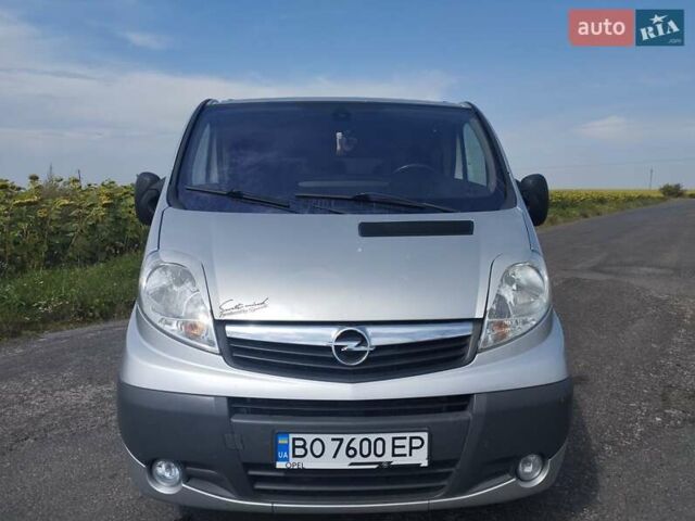 Сірий Опель Віваро, об'ємом двигуна 2.5 л та пробігом 248 тис. км за 13650 $, фото 32 на Automoto.ua