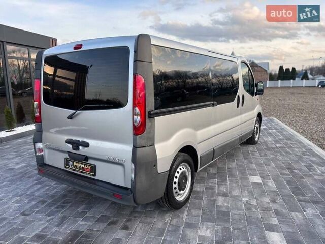 Сірий Опель Віваро, об'ємом двигуна 2 л та пробігом 243 тис. км за 13499 $, фото 6 на Automoto.ua