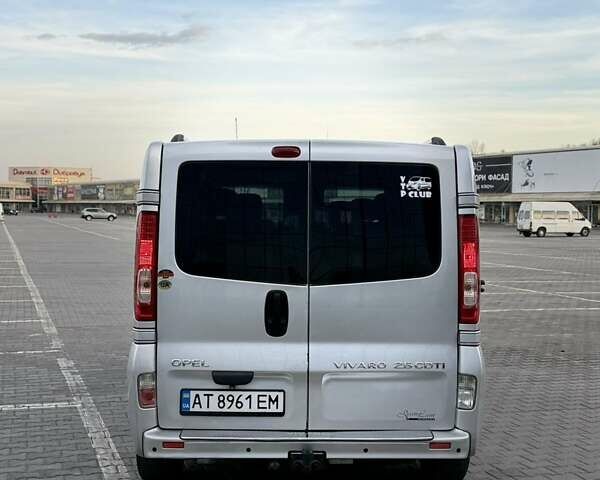 Сірий Опель Віваро, об'ємом двигуна 2.5 л та пробігом 317 тис. км за 11700 $, фото 3 на Automoto.ua