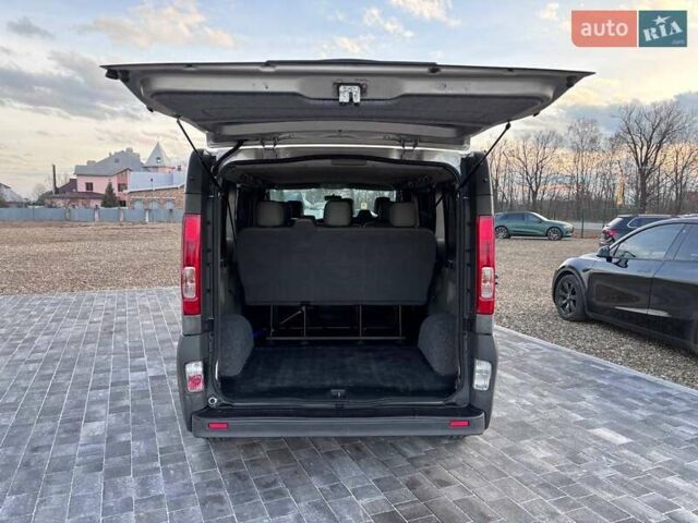 Сірий Опель Віваро, об'ємом двигуна 2 л та пробігом 243 тис. км за 13499 $, фото 22 на Automoto.ua