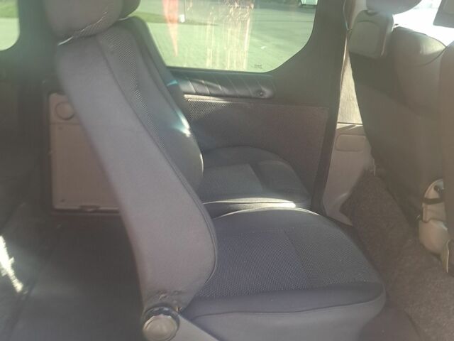 Серый Опель Виваро, объемом двигателя 2 л и пробегом 340 тыс. км за 9800 $, фото 5 на Automoto.ua