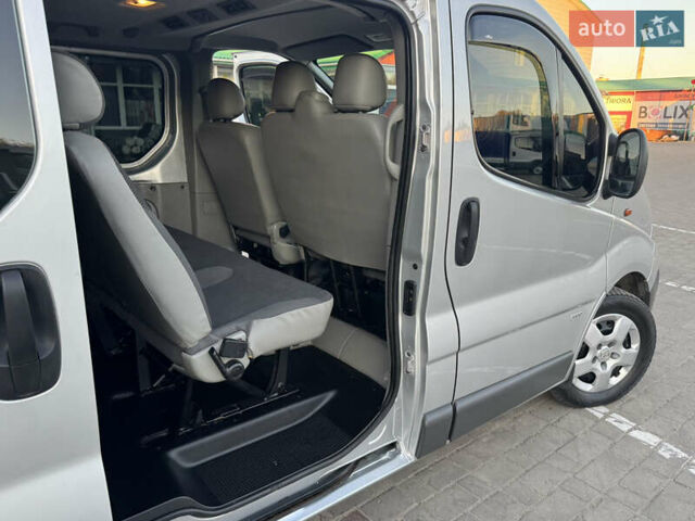 Серый Опель Виваро, объемом двигателя 2 л и пробегом 285 тыс. км за 13950 $, фото 67 на Automoto.ua