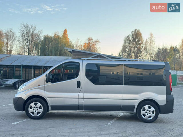 Серый Опель Виваро, объемом двигателя 2 л и пробегом 285 тыс. км за 13950 $, фото 7 на Automoto.ua