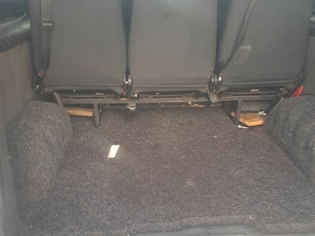 Серый Опель Виваро, объемом двигателя 2 л и пробегом 340 тыс. км за 9800 $, фото 8 на Automoto.ua