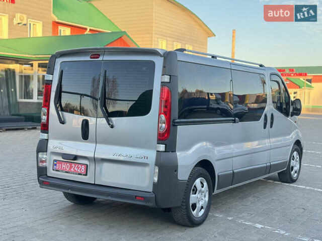 Серый Опель Виваро, объемом двигателя 2 л и пробегом 285 тыс. км за 13950 $, фото 14 на Automoto.ua