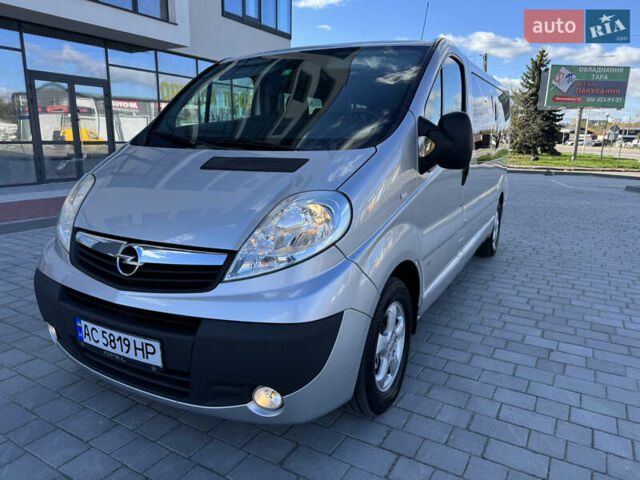 Серый Опель Виваро, объемом двигателя 2 л и пробегом 218 тыс. км за 15850 $, фото 8 на Automoto.ua