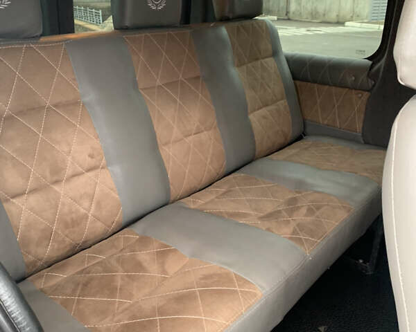 Серый Опель Виваро, объемом двигателя 2 л и пробегом 278 тыс. км за 11700 $, фото 9 на Automoto.ua