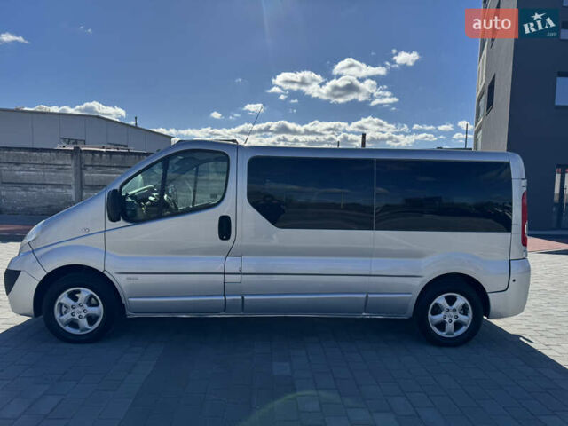 Серый Опель Виваро, объемом двигателя 2 л и пробегом 218 тыс. км за 15850 $, фото 17 на Automoto.ua