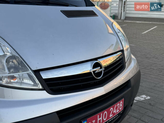 Серый Опель Виваро, объемом двигателя 2 л и пробегом 285 тыс. км за 13950 $, фото 23 на Automoto.ua