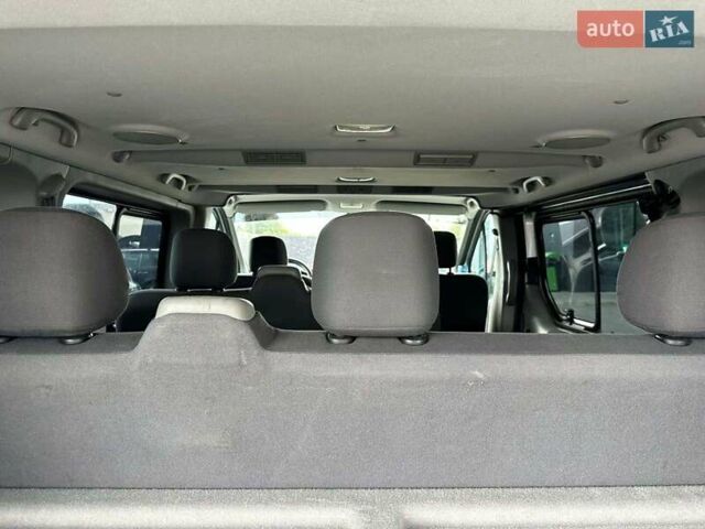 Серый Опель Виваро, объемом двигателя 2 л и пробегом 250 тыс. км за 13999 $, фото 21 на Automoto.ua