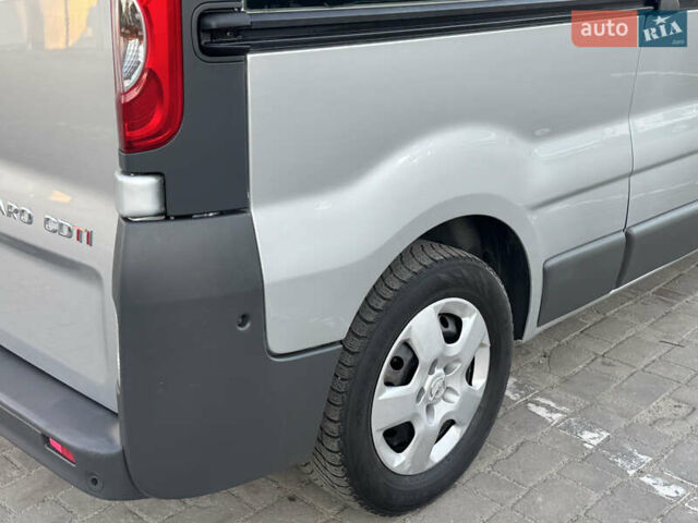 Серый Опель Виваро, объемом двигателя 2 л и пробегом 285 тыс. км за 13950 $, фото 38 на Automoto.ua