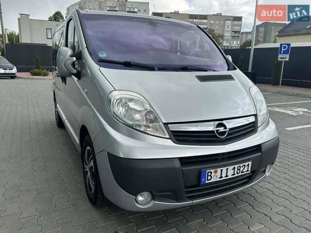 Серый Опель Виваро, объемом двигателя 2 л и пробегом 250 тыс. км за 13999 $, фото 43 на Automoto.ua