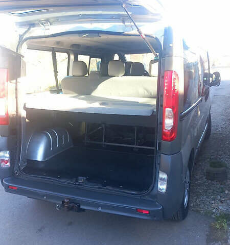 Серый Опель Виваро, объемом двигателя 2 л и пробегом 297 тыс. км за 12200 $, фото 18 на Automoto.ua