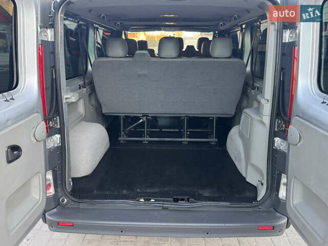 Серый Опель Виваро, объемом двигателя 2 л и пробегом 285 тыс. км за 13950 $, фото 73 на Automoto.ua