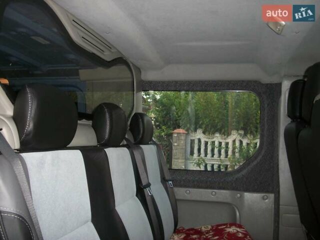 Серый Опель Виваро, объемом двигателя 2.46 л и пробегом 285 тыс. км за 13600 $, фото 18 на Automoto.ua