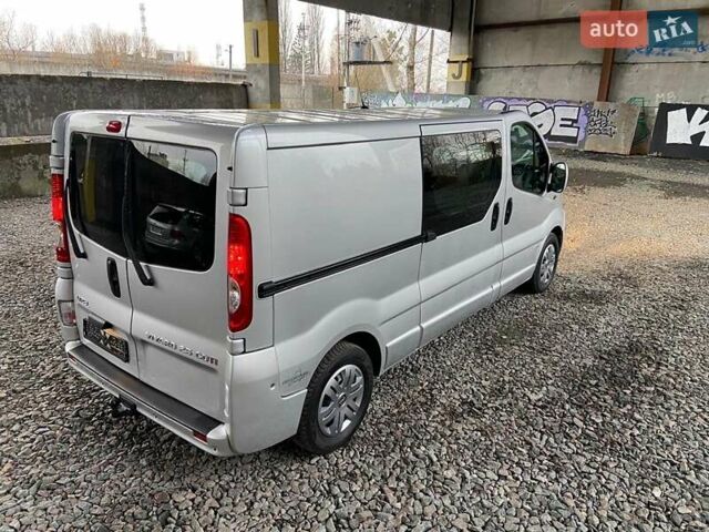 Серый Опель Виваро, объемом двигателя 2.5 л и пробегом 265 тыс. км за 13850 $, фото 26 на Automoto.ua