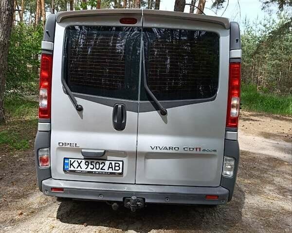 Серый Опель Виваро, объемом двигателя 2 л и пробегом 283 тыс. км за 14950 $, фото 6 на Automoto.ua