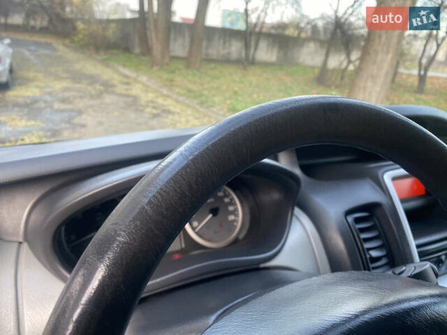 Серый Опель Виваро, объемом двигателя 2 л и пробегом 216 тыс. км за 14950 $, фото 23 на Automoto.ua