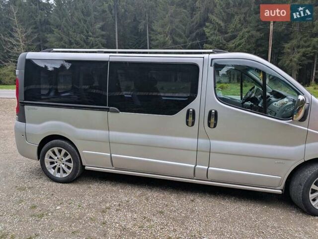 Сірий Опель Віваро, об'ємом двигуна 2 л та пробігом 247 тис. км за 15200 $, фото 3 на Automoto.ua