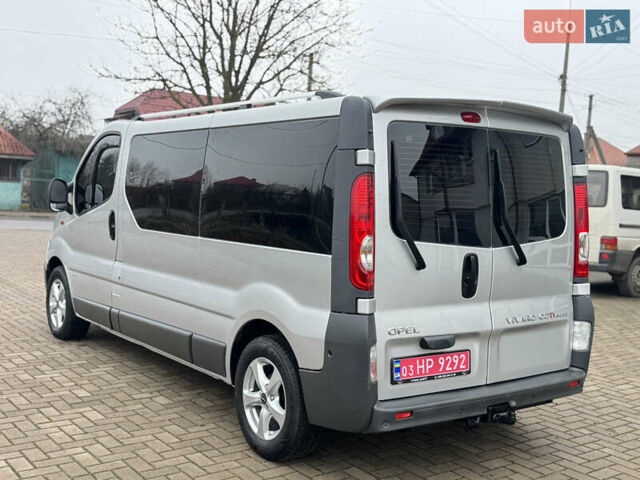 Серый Опель Виваро, объемом двигателя 2 л и пробегом 250 тыс. км за 14950 $, фото 8 на Automoto.ua