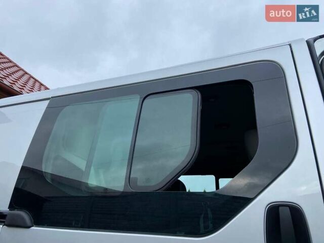 Серый Опель Виваро, объемом двигателя 2.5 л и пробегом 285 тыс. км за 13950 $, фото 20 на Automoto.ua