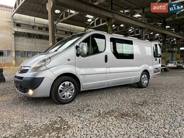 Серый Опель Виваро, объемом двигателя 2.5 л и пробегом 265 тыс. км за 13850 $, фото 31 на Automoto.ua