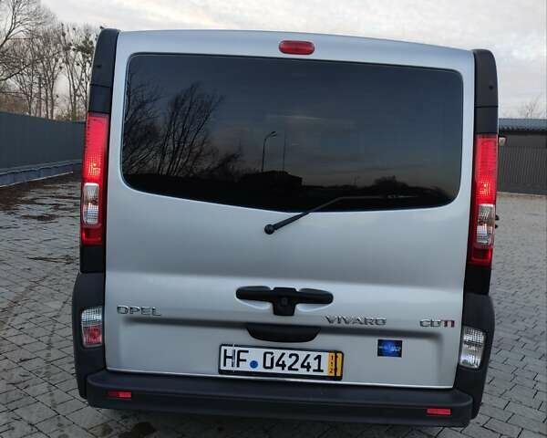 Серый Опель Виваро, объемом двигателя 2 л и пробегом 270 тыс. км за 15200 $, фото 14 на Automoto.ua