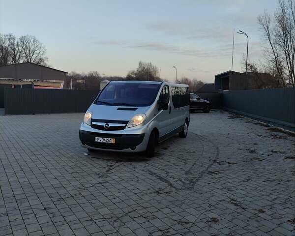 Серый Опель Виваро, объемом двигателя 2 л и пробегом 270 тыс. км за 15200 $, фото 55 на Automoto.ua