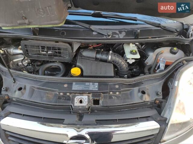 Серый Опель Виваро, объемом двигателя 2 л и пробегом 270 тыс. км за 15200 $, фото 49 на Automoto.ua