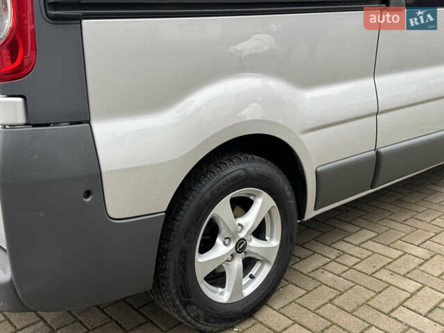 Серый Опель Виваро, объемом двигателя 2 л и пробегом 250 тыс. км за 14950 $, фото 30 на Automoto.ua