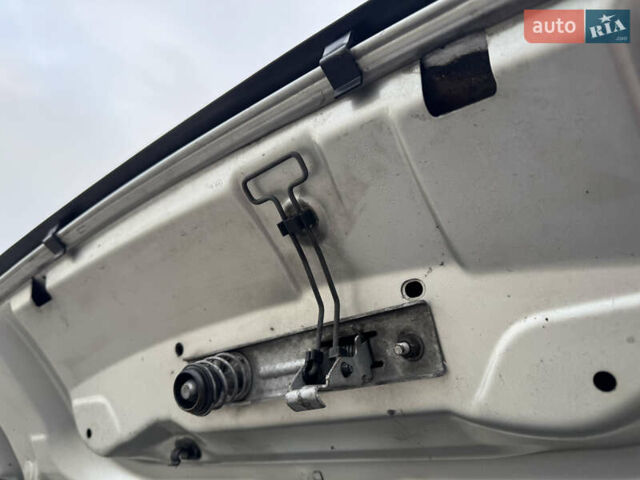 Сірий Опель Віваро, об'ємом двигуна 0 л та пробігом 300 тис. км за 14500 $, фото 11 на Automoto.ua