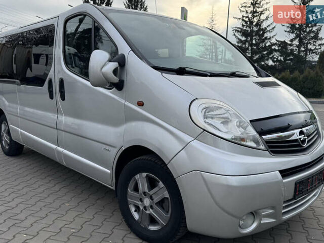 Сірий Опель Віваро, об'ємом двигуна 0 л та пробігом 300 тис. км за 14500 $, фото 6 на Automoto.ua
