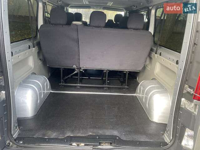 Серый Опель Виваро, объемом двигателя 2 л и пробегом 216 тыс. км за 14950 $, фото 26 на Automoto.ua
